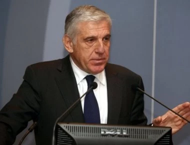 Γ.Παπαντωνίου: «Διώκομαι επειδή συνδέθηκε το όνομα κου με την ένταξη στην ΟΝΕ»!